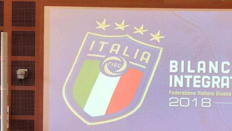 Iniziato il Consiglio Federale, si decide il futuro del calcio
