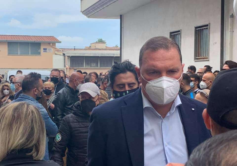 L'U.S. Avellino e Franco Iannuzzi alle esequie di Pippo Viscido
