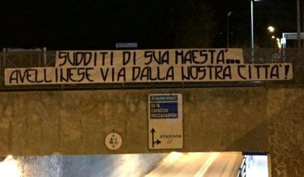 Il ritiro dell'Avellino a Paestum non ha fatto piacere ai tifosi della Salernitana