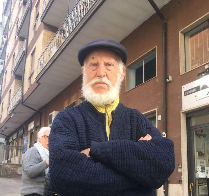 La denuncia di Alfredo Cucciniello: "Ad 88 anni mio padre trattato come un delinquente..."