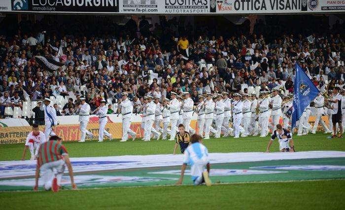 Cesena-Brescia: cerimoniale pre-gara nel segno del Rispetto