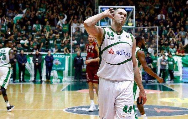 Basket - Venezia batte Avellino 88-74: terzo ko di fila per i lupi