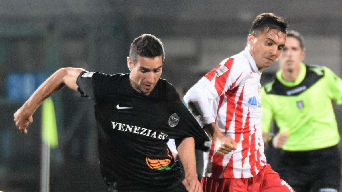 Sudtirol, Fink: "Dispiace non aver regalato la B, complimenti all'Avellino"