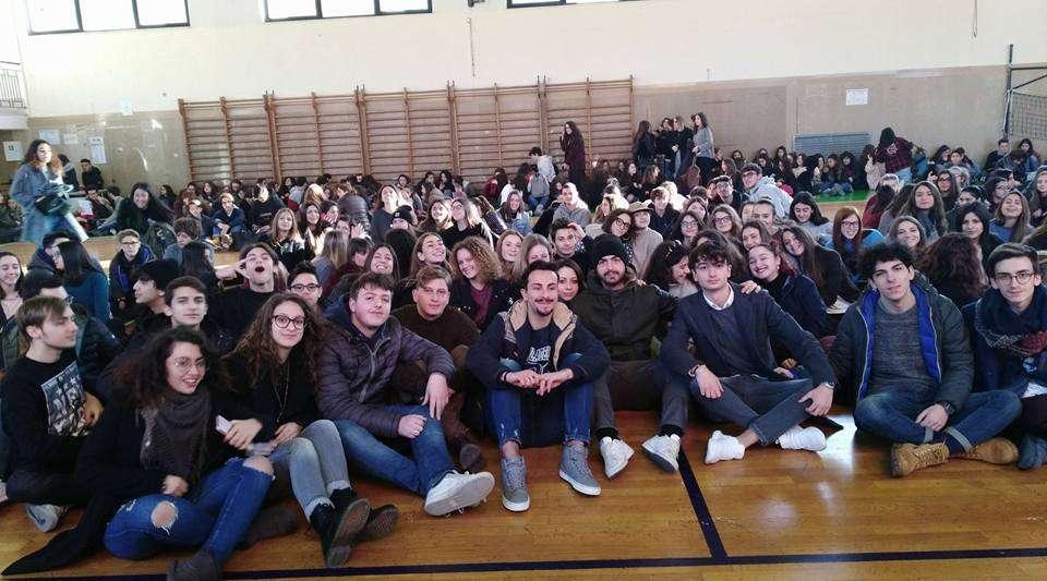 Moretti ospite del liceo "Colletta": "Siamo innanzitutto un gruppo di amici che gioca a calcio"