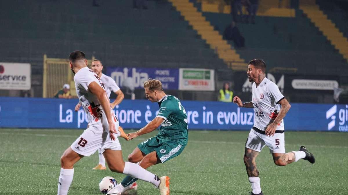 Avellino-Lucchese 0-1, le pagelle: si salvano Sgarbi e Mazzocco, deludono in tanti