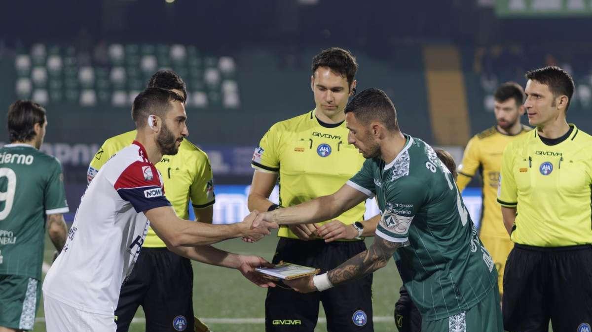 Casertana-Avellino affidata a Mirabella di Napoli. C'è un precedente coi biancoverdi 