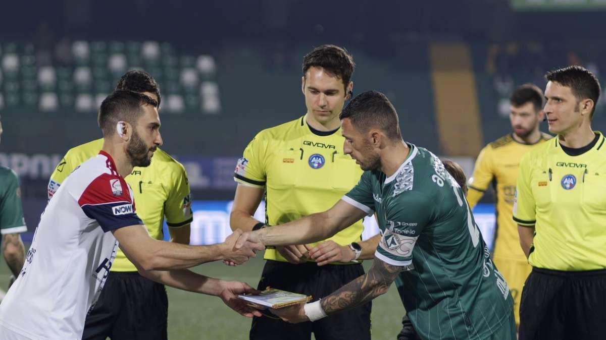 Potenza - Avellino affidata ad un fischietto di Palermo 