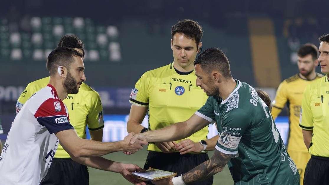 Avellino-Cerignola arbitra un fischietto di Palermo 
