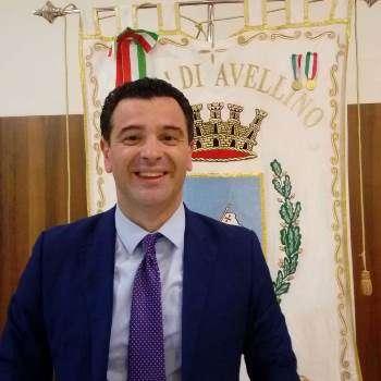 Una "nuova" Scandone in A2? Festa: "La Scandone è una, lavoriamo per salvarla. Tutti al PalaDelMauro"