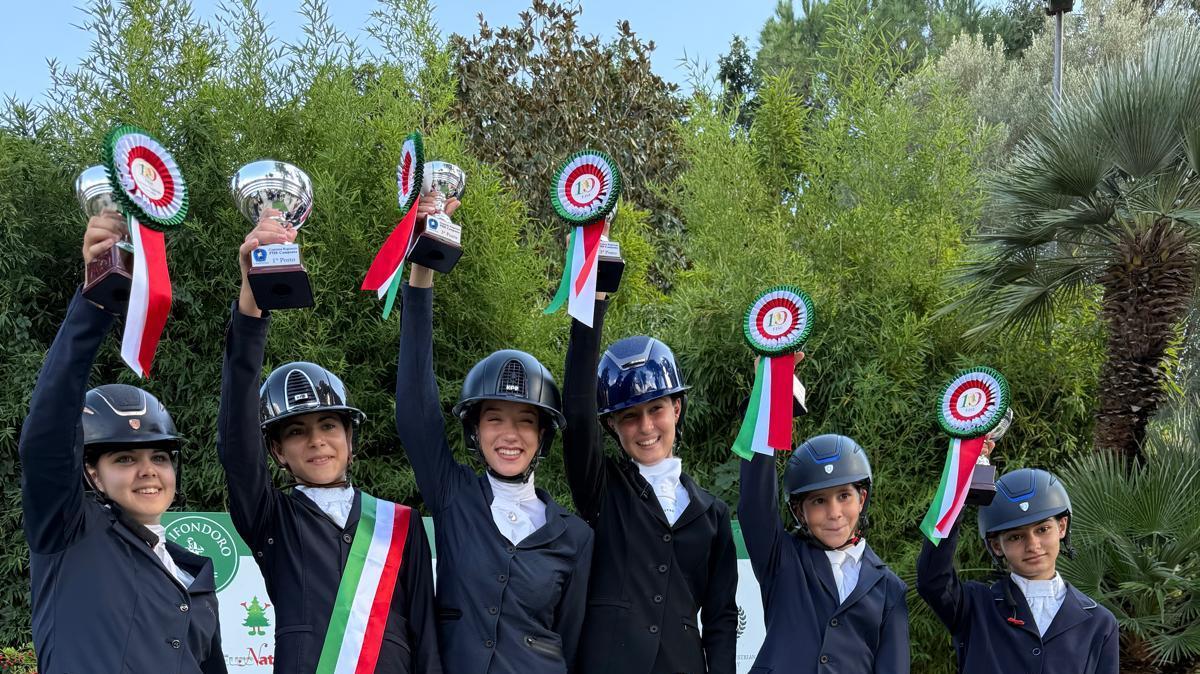 Dressage: emozioni e medaglie per i giovani Irpini della Scuderia Manzione al campionato regionale 2026