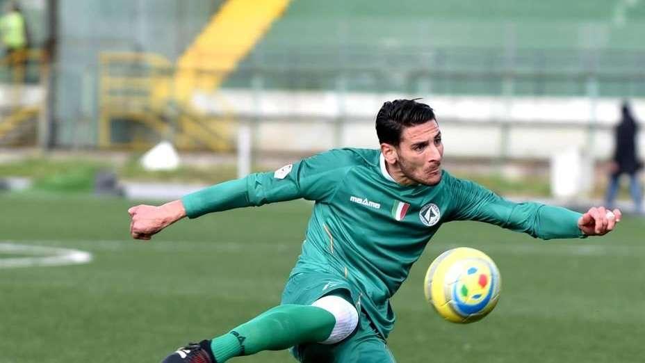 Laezza: "Seguo i compagni dalla tv, si stanno comportando benissimo. Con la Casertana sarà dura"