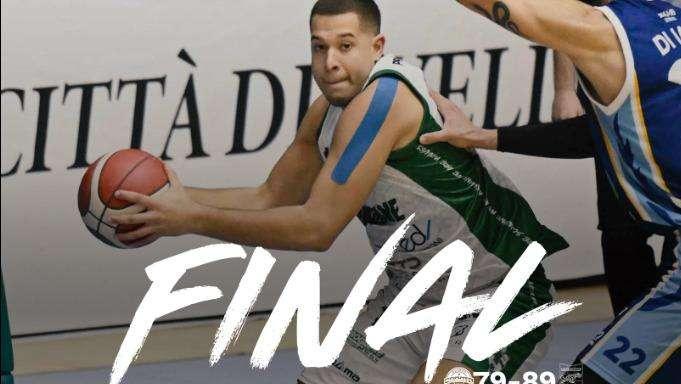 Felice Scandone, è festa a Corato. L'ultimo quarto vale due punti 