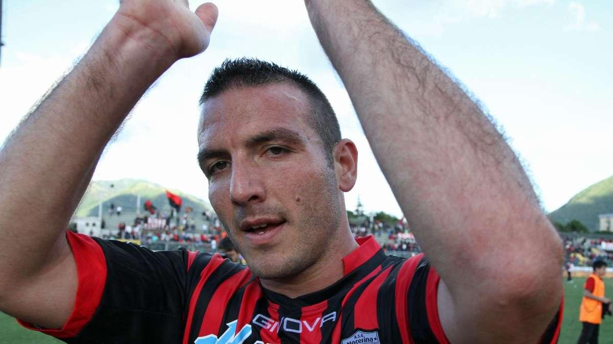 Evacuo dà l'addio al calcio: "Cuccureddu e Galderisi mi hanno dato tanto"