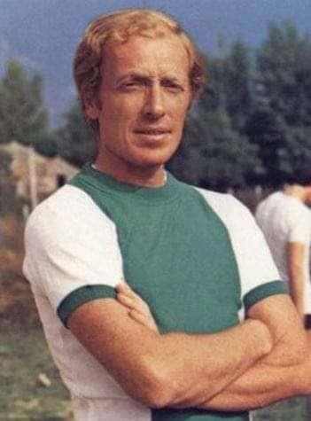 Dodici anni fa ci lasciava Adriano Lombardi: il capitano che portiamo tutti nel cuore