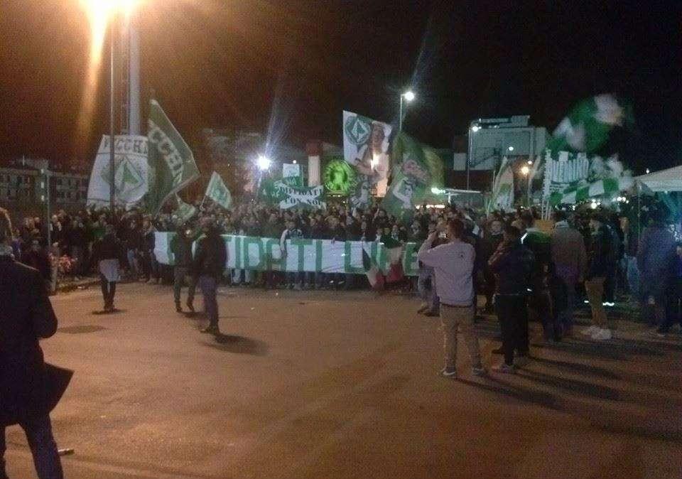 Sciopero del tifo nei primi 20 minuti di partita