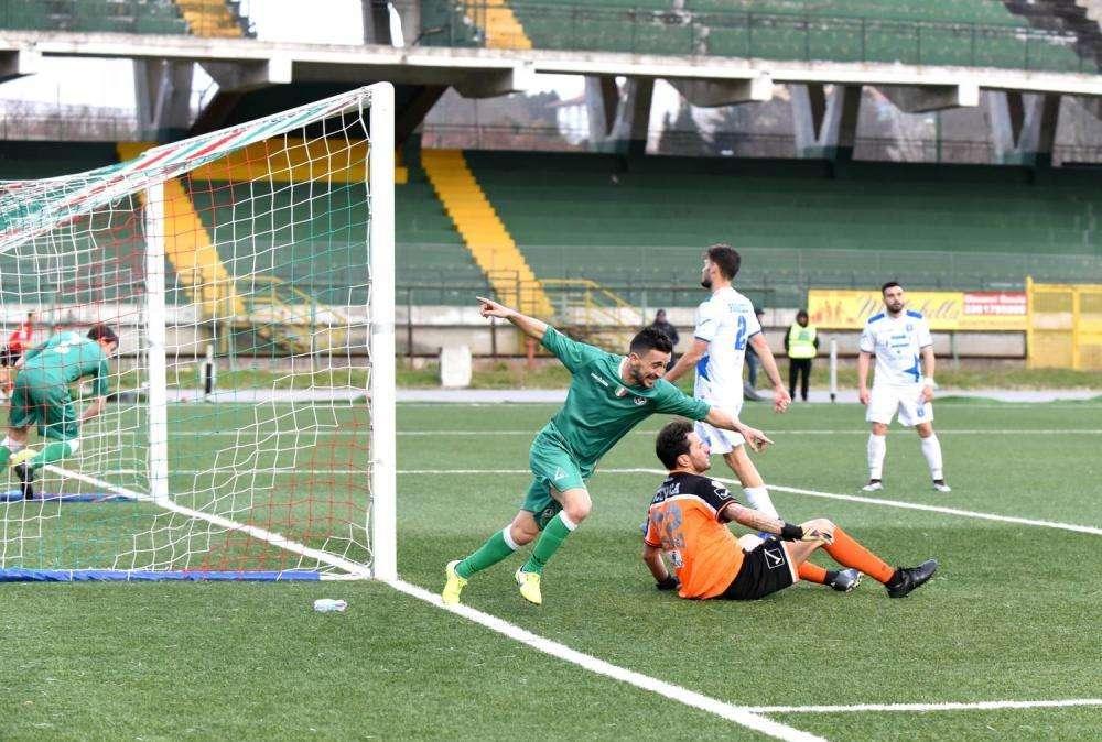 Ferretti: "Sono tornato dopo 16 anni, voglio portare l'Avellino in B. Che emozione il Partenio pieno" 