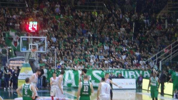 Sidigas Avellino-Reggio Emilia 97-54: la Scandone asfalta la Grissin Bon, ora è parità