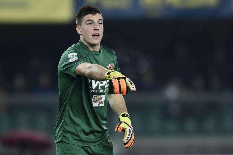 Serie B, Benevento: Cragno fa crac, operato al menisco