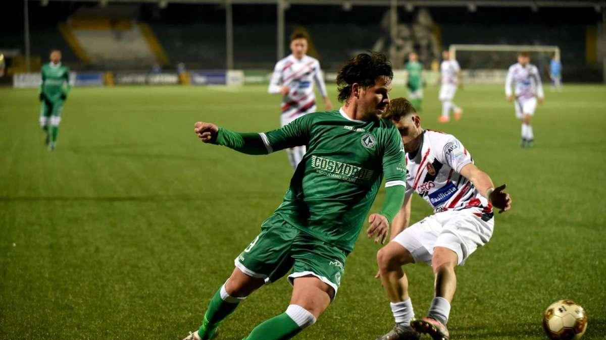 CdS: "Maniero da applausi, l'Avellino vola". L'attaccante è il migliore in campo