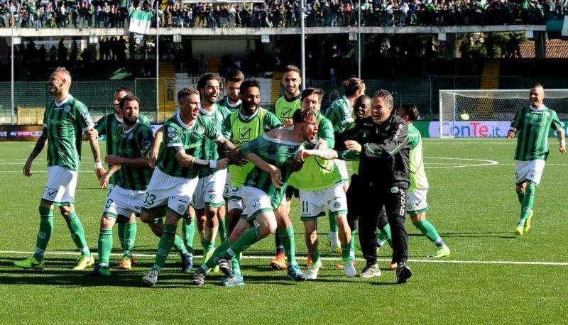 Avellino, ora il momento è cruciale: la salvezza a portata di mano ma ad Ascoli un brutto atteggiamento 