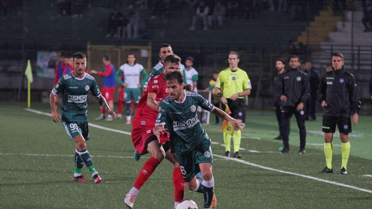 Avellino-Virtus Francavilla, fine primo tempo: approccio morbido, ma la sfortuna non manca