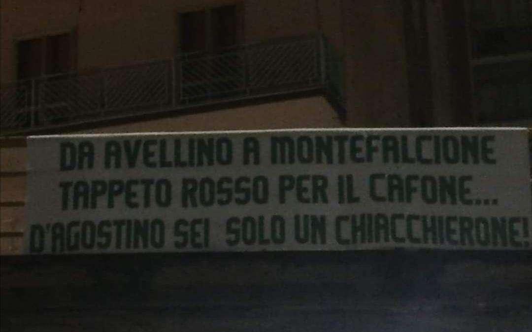 La Curva Sud contro tutti. Attacco frontale a D'Agostino: "Sei un chiacchierone" 