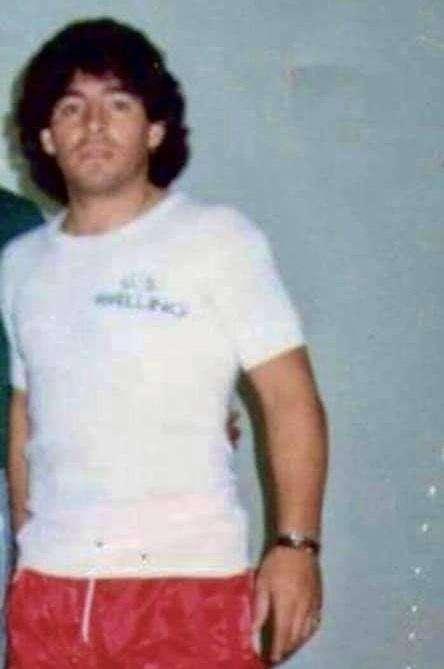 FOTO - Morte Maradona, quella volta che indossò la maglia dell'Avellino 