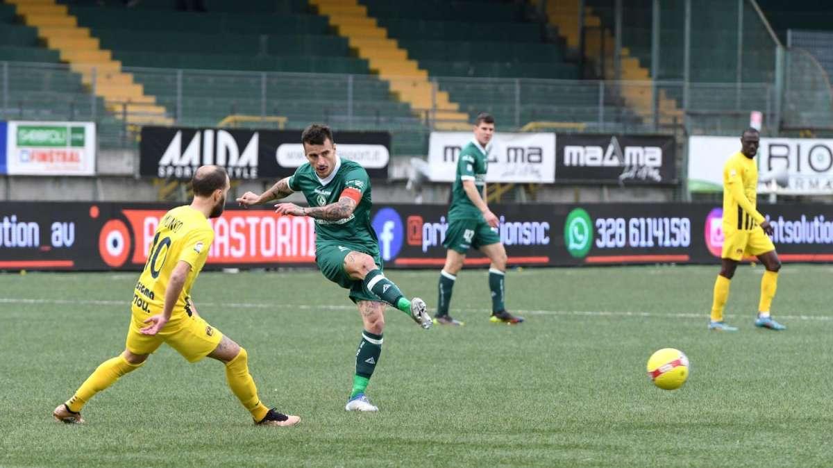 Avellino-Turris, accordo per il trasferimento di Casarini: ma il centrocampista ha preso tempo