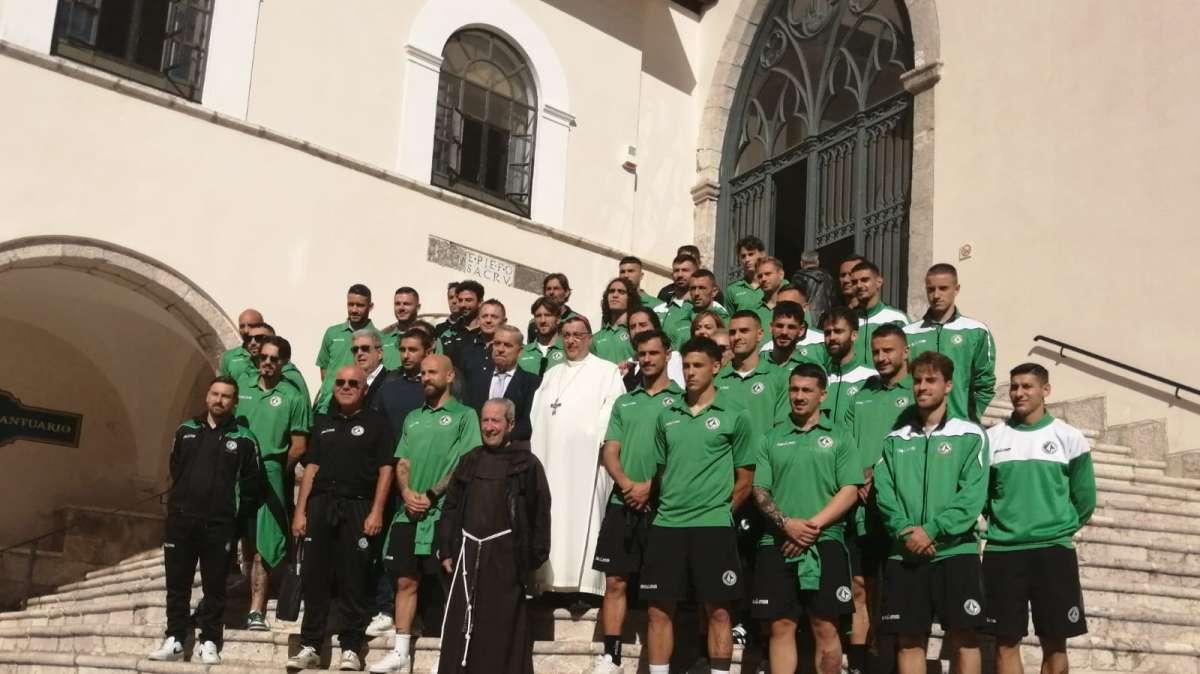 FOTOGALLERY - Le immagini della visita dell'US Avellino al Santuario di Montevergine