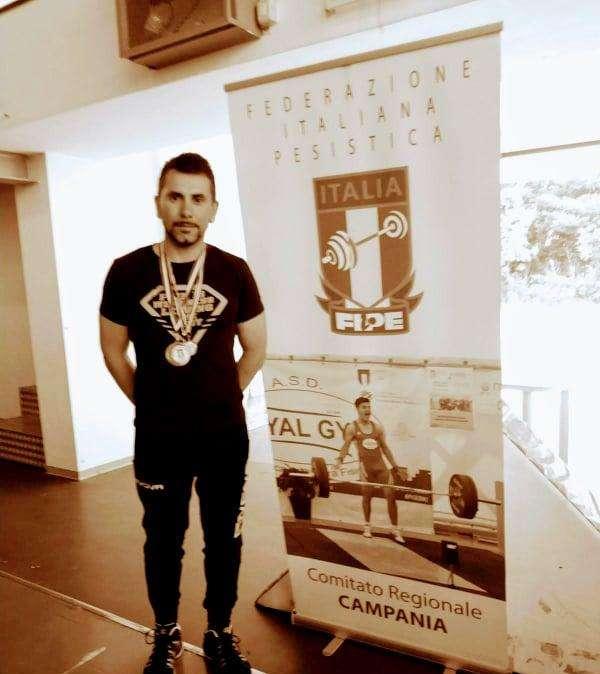FIPE- Secondo posto per l'atleta Maurizio Caccialupi nelle qualifiche regionali distensione su panca