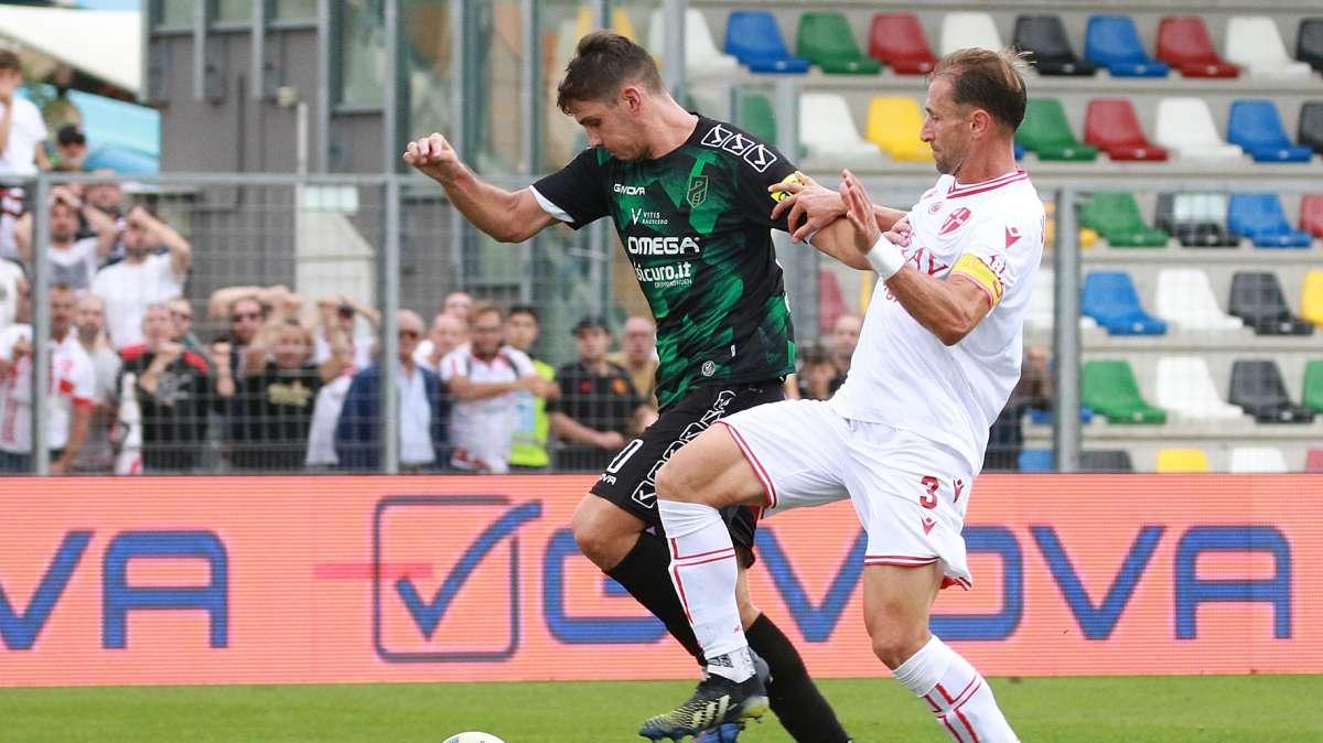 Benevento, Pinato: "Avremmo meritato di più. La stagione non finisce stasera"