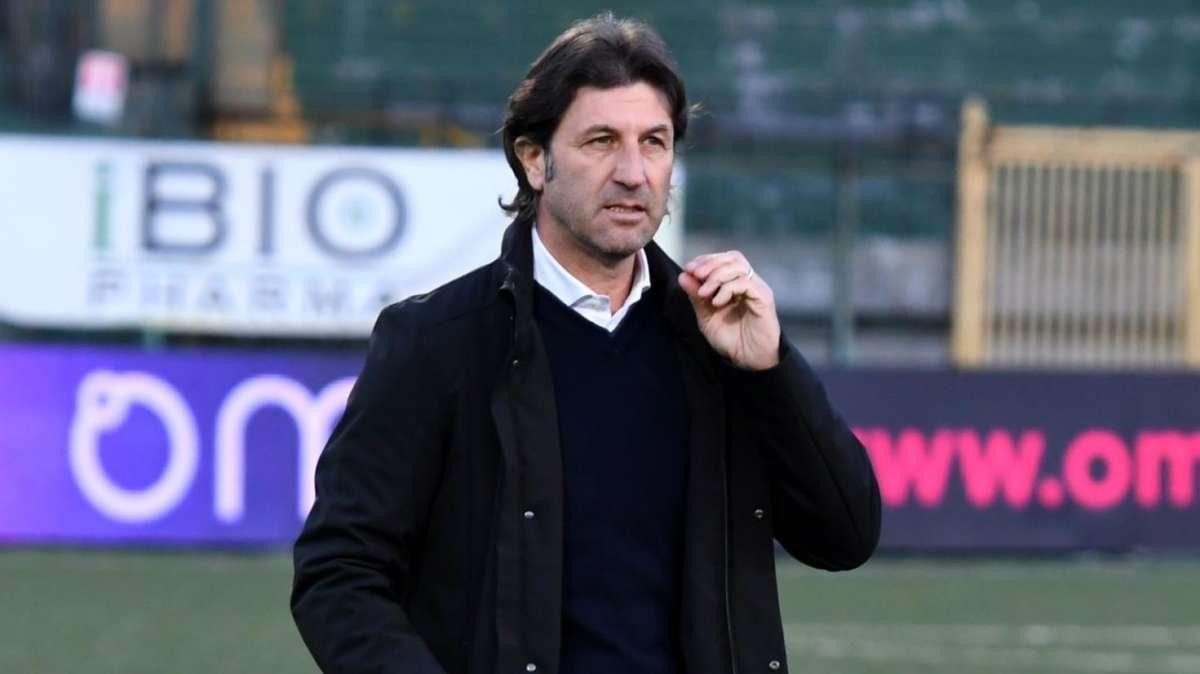 TS - Avellino bruttissimo, fioccano i '4,5', cambi ancora peggio