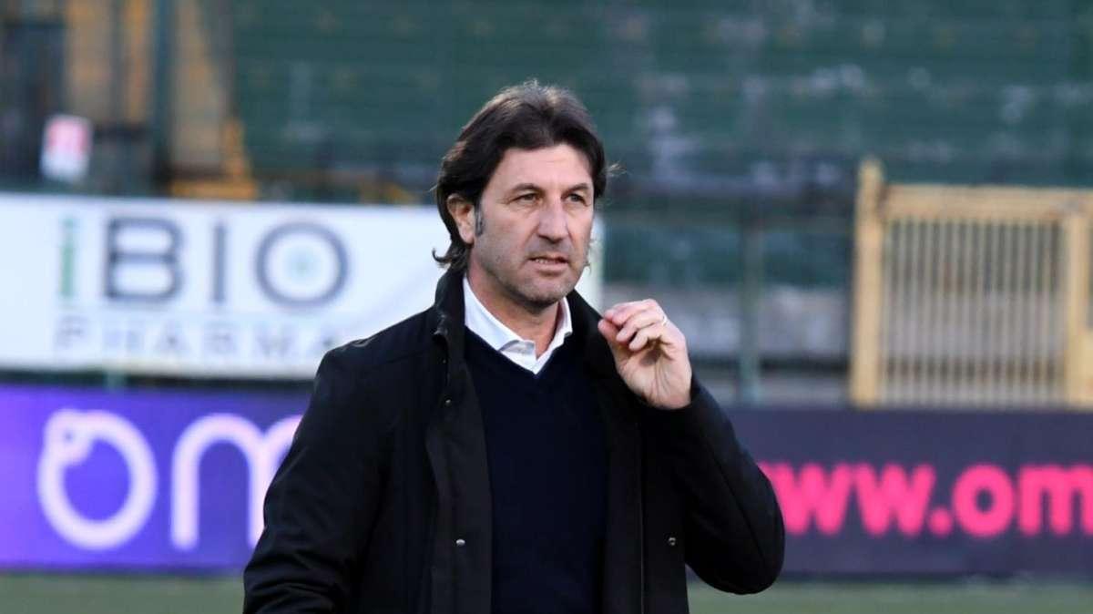 Rastelli: "Cosa non è andato nel girone di ritorno? Ci sarebbe tanto da dire, ma non è il momento. Pensiamo a vincere domani, ci sono diversi scenari aperti"