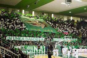 Basket - La Sidigas fa tremare l’Armani che vince 85-79