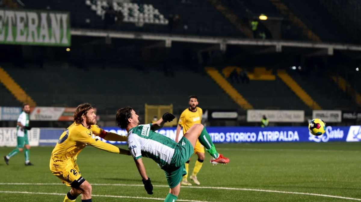 L'Avellino 'imita' il Bari: seconda sconfitta stagionale ma senza scusanti
