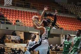 Scandone, è notte fonda: Viola sul due a zero. Al "Palacalafiore" i calabresi vincono 81-72
