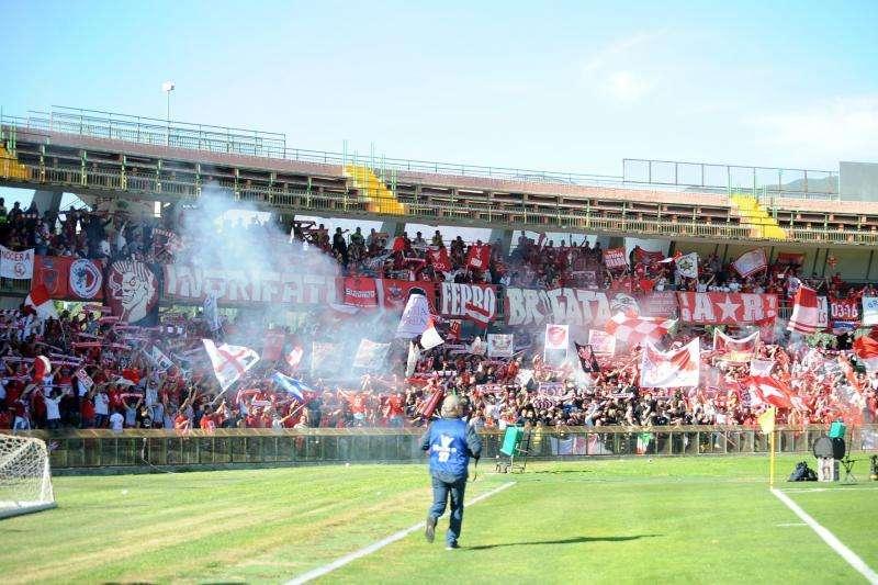 Serie B, il Perugia attivo sul mercato: un centrocampista in prova