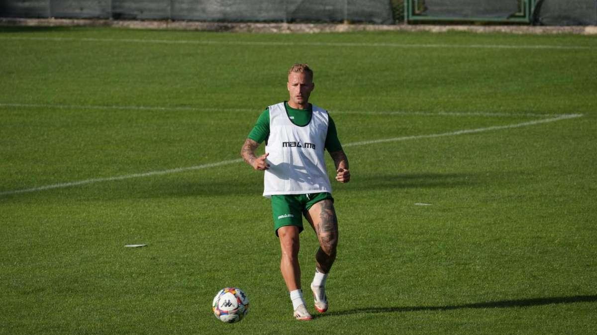 Panico: "Ho accettato subito la Ternana, avevo voglia di giocare. Biancolino? Ha fatto le sue scelte..."