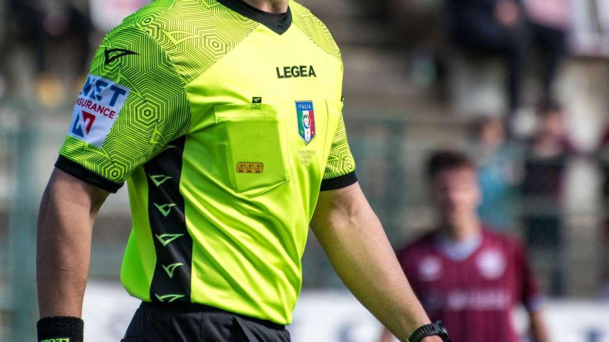 Carrarese-Avellino affidata ad un fischietto di Palermo 