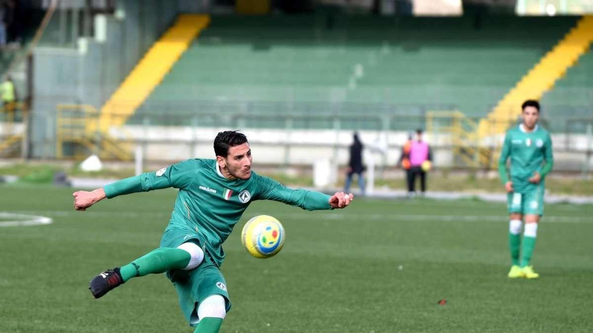 UFFICIALE - Per Laezza lesione del legamento e del menisco del ginocchio destro