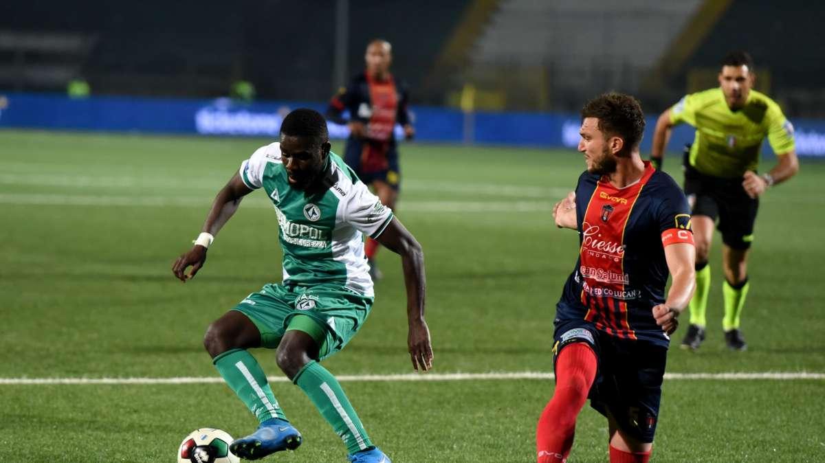 TuttoAv Award - Sempre Kanoute, che col Picerno allunga in vetta. Prima volta di Maniero