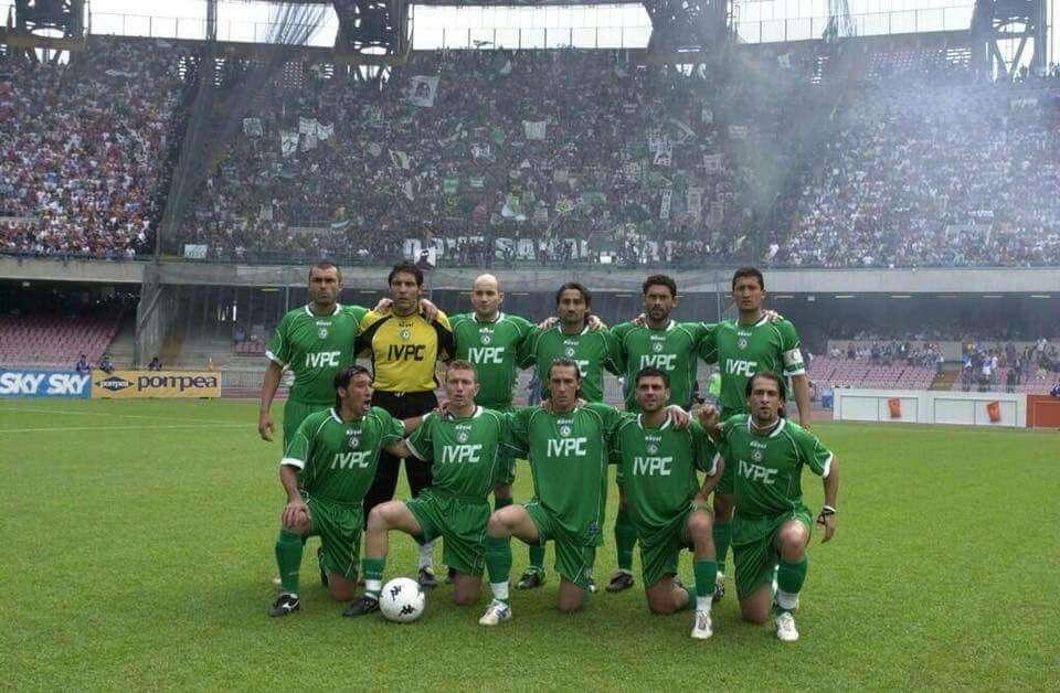 Vota il migliore Avellino della storia: l'Avellino che dominò il Napoli vola in semifinale, fuori gli eroi di Crotone