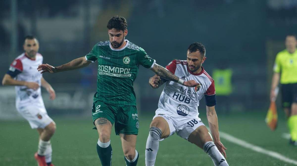 Un piccolo Avellino non va oltre lo 0-0 a Francavilla Fontana: il 2° posto rimane a -4