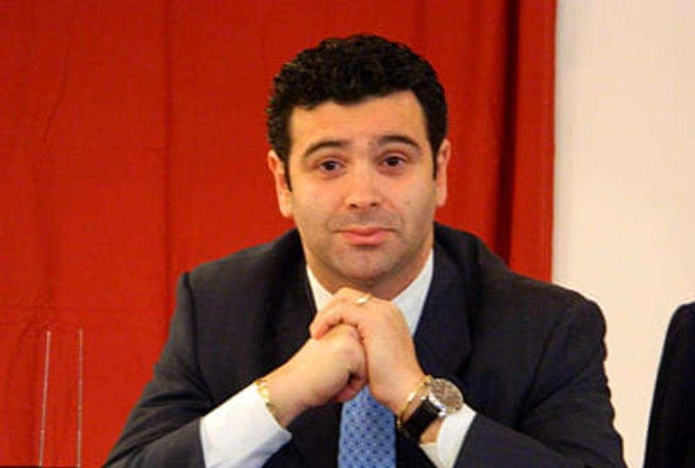 Festa: "Izzo e Circelli, soluzione in due giorni o intervengo io. Imprenditori locali non pensate agli striscioni"