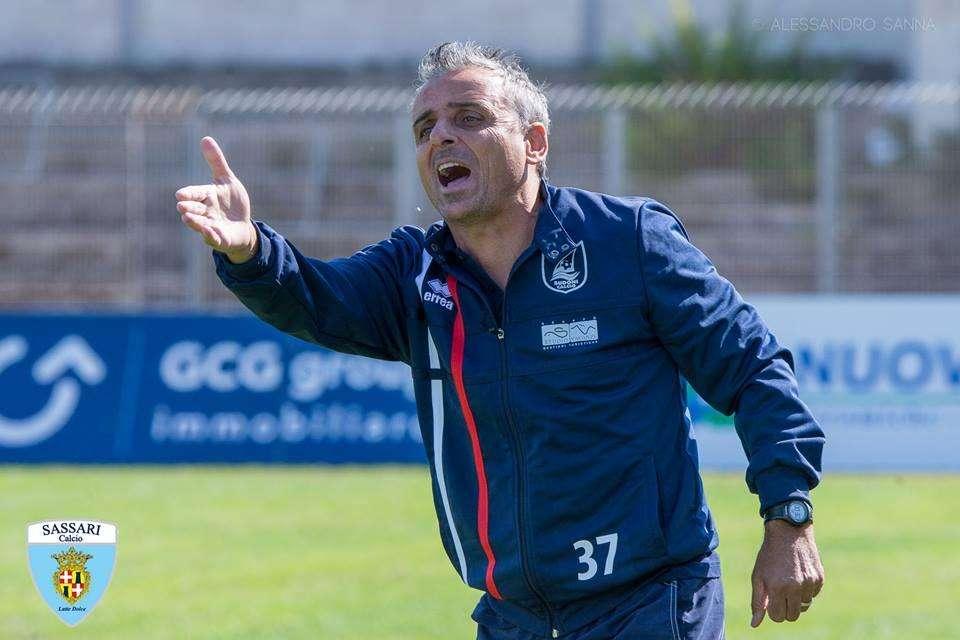 Cerbone (all. Budoni): "L'Avellino non c'entra nulla con questa categoria ma ci sono tempi di adattamento. E' una squadra forte"