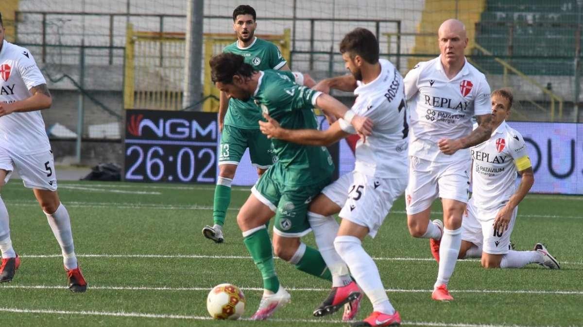 VIDEO - Avellino-Padova 0-1: rivivi gli highlights del match del Partenio-Lombardi