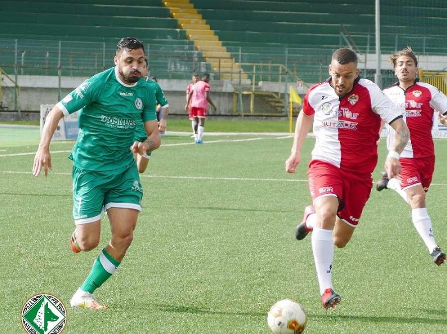 Avellino, finisce 7-0 l'amichevole con l'Aurora Alto Casertano: doppiette per Fella e Bernardotto