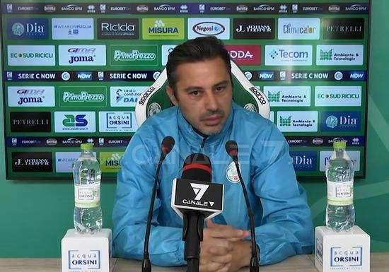 Monopoli, Anaclerio: "Dobbiamo affrontare l'Avellino come fatto a Catania. Occhio alle palle inattive"