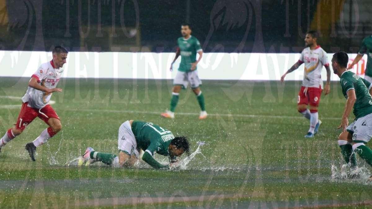 Avellino sciupone nel primo tempo, stanco nel secondo: ma contro la Juve Stabia è comunque un buon pari
