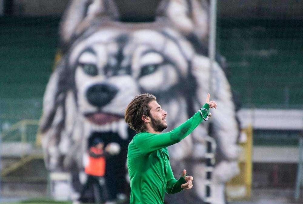 Ex biancoverdi - Frosinone, debutto e gol per Tribuzzi nel 4-0 alla Carrarese